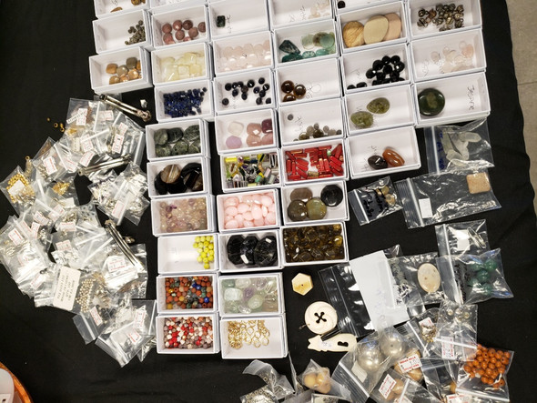 Gemstone and Finding Lot