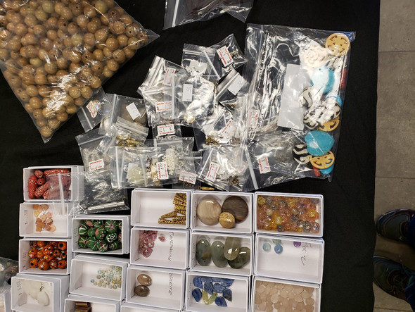 Gemstone and Finding Lot