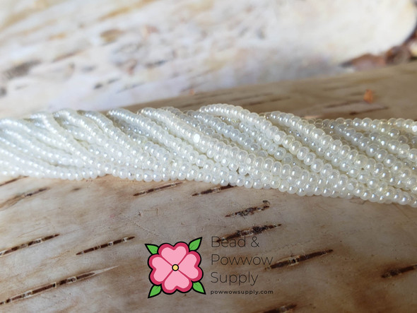 11/0 Charlotte Cuts Pearl Off White
