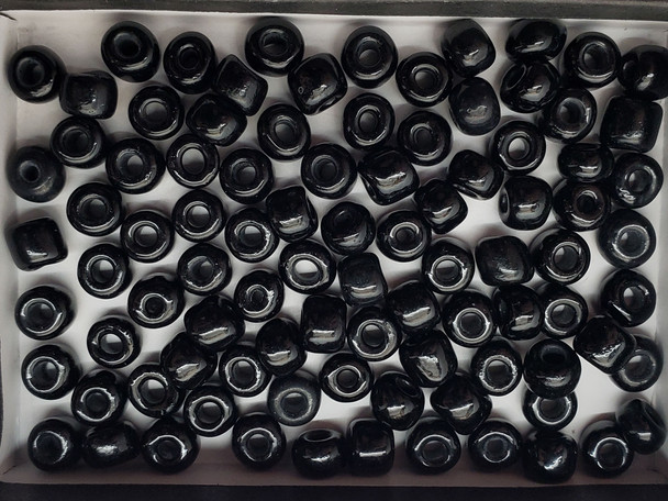 31/0 Seed Beads Opaque Black