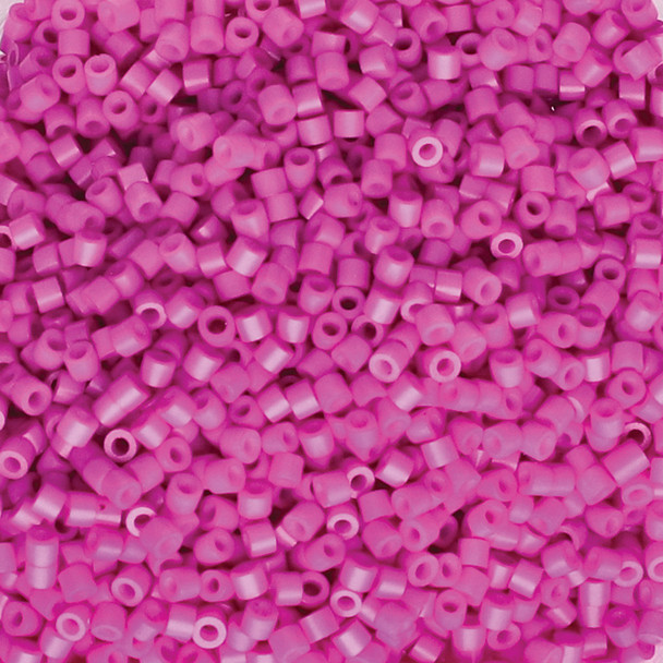 11/0 Linea Beads 016 Hot Pink - 30 gram bag