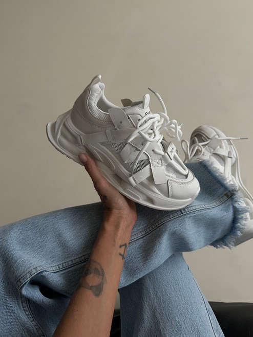 STRATA X-Stream Mesh Trainer