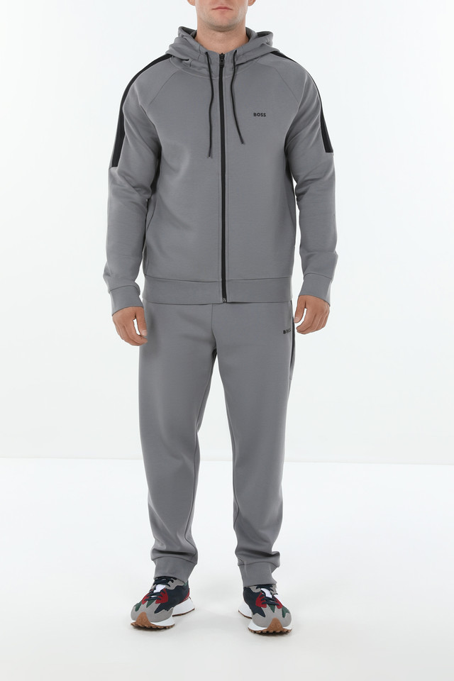 Main image for the product Essential Motion Tracksuit Set - 1