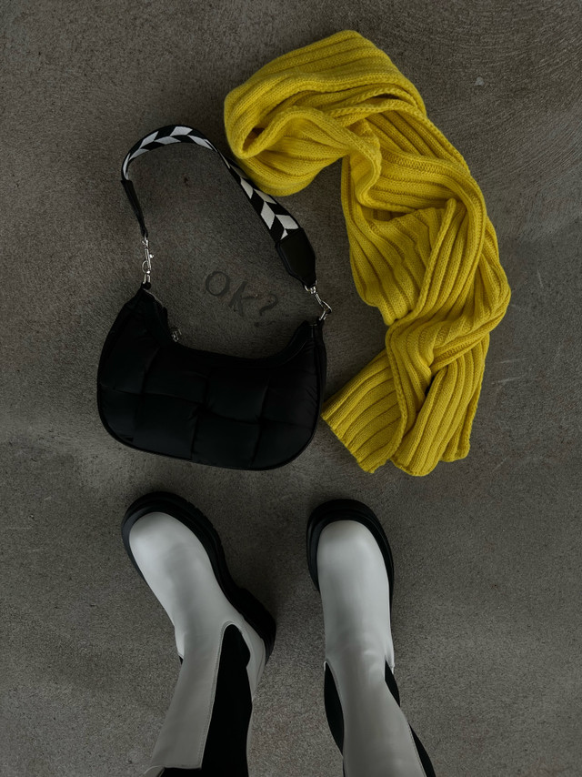 First image of the product Urban Romance Scarf Collection