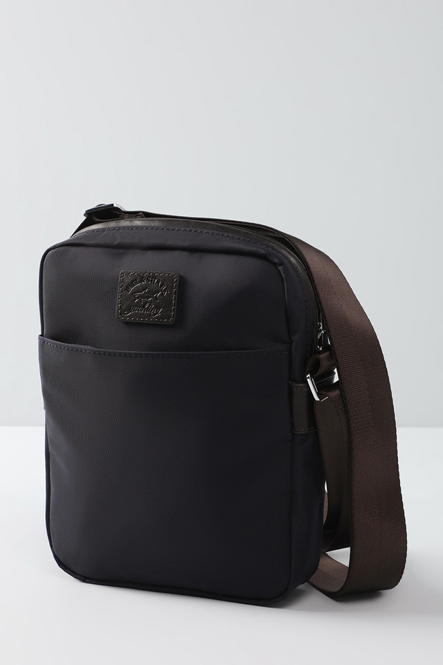 First image of the product Urban Stealth Compact Messenger Bag