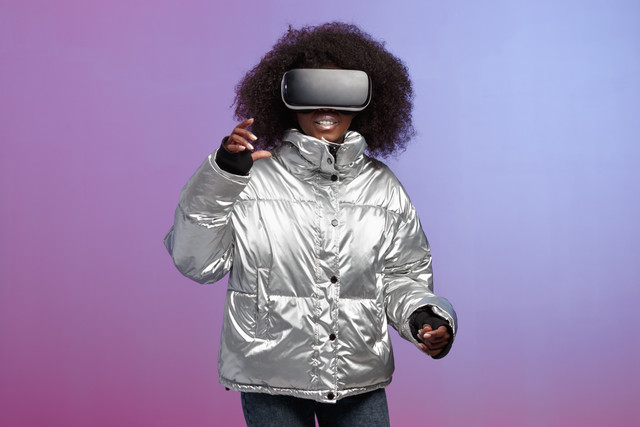 Fashion Tech Revolution: How Technology is Reshaping the Way We Dress