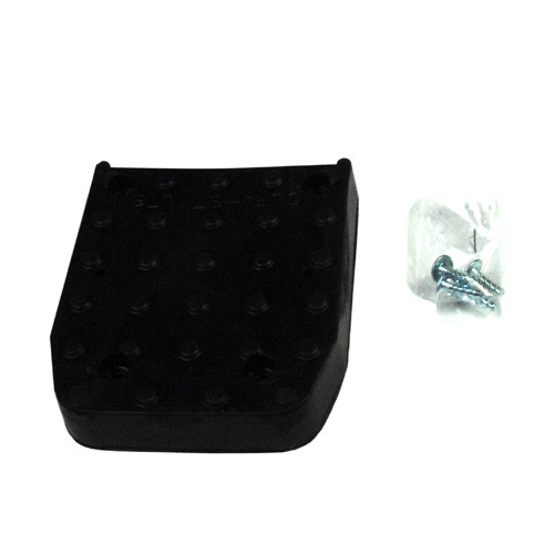 Replaceable sole with screws