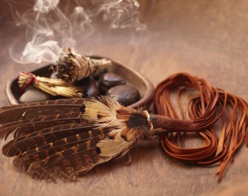 The Power of Smudging - How to Smudge
