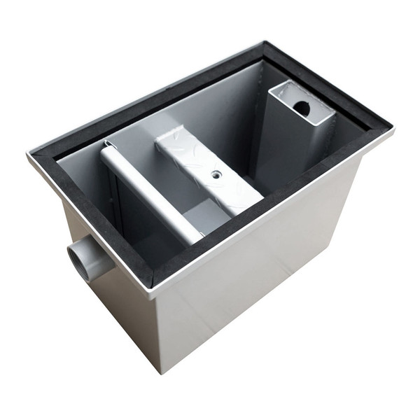Omcan Grease Trap, 8 lbs. capacity, 4 GPM