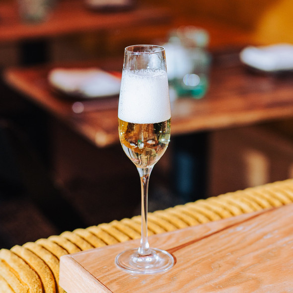 Hospitality Brands HGA27001-006 Elegant Champagne, 7 oz., sheer rim, (6/Case) Hospitality Brands HGA27001-006 Elegant Champagne, 7 oz., sheer rim, (6/Case)
