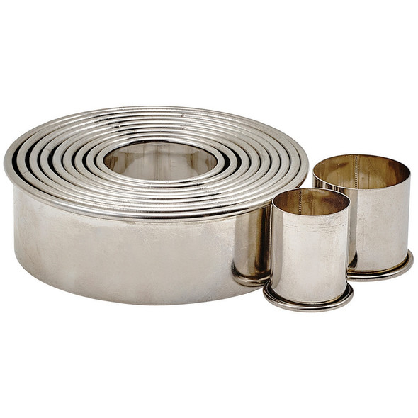 Winco CST-2 11 Piece Stainless Steel Round Plain Cookie Cutter Set