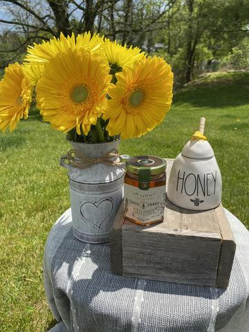 Queen Honey - Sweet Clover 1.75 oz.