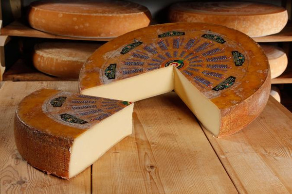 18 Month Walo Gruyere