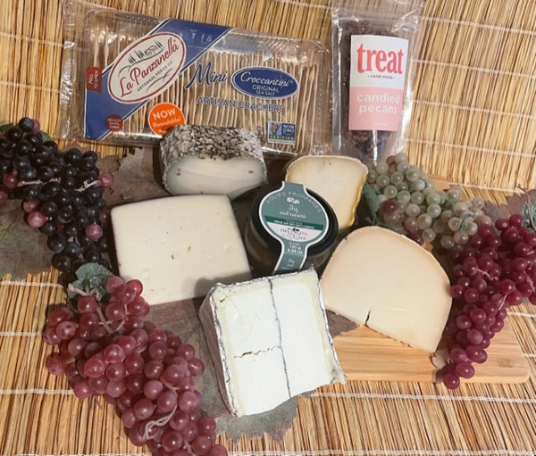 Goat's Milk Lover cheeseboard Kit 