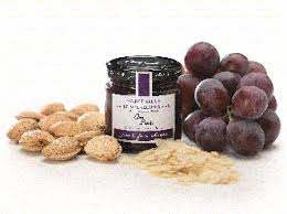 Can Bech Black Grapes with Majorcan Sliced Almonds