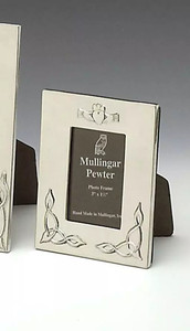 Irish Photo Frame - Small Claddagh Design