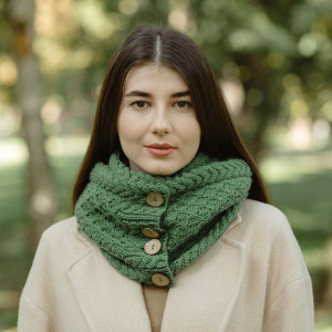 Ladies Coconut Buttons Snood Scarf ML303 Green SAOL Knitwear
