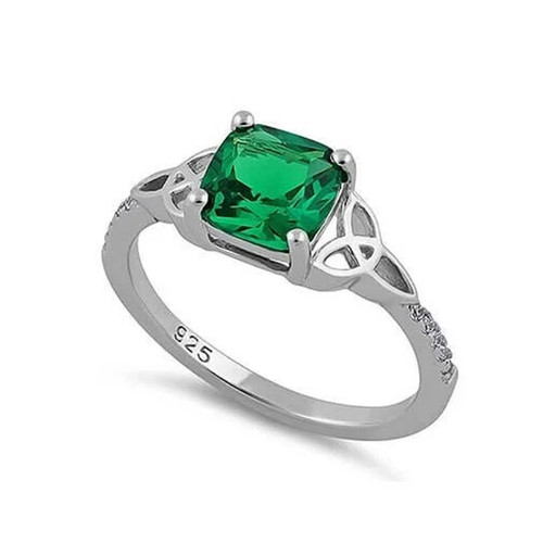 Size 5 Delicate Green Crystal Knotwork Ring