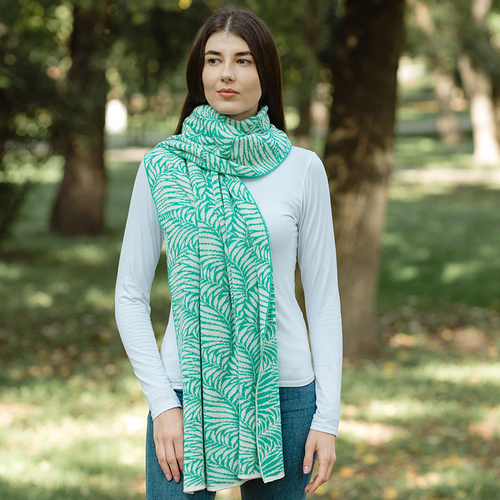 Newgrange Fern Wrap	LS104 - 404	Aqua Green