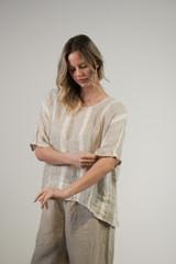 Barbara Top Natural White w Gold Strand
