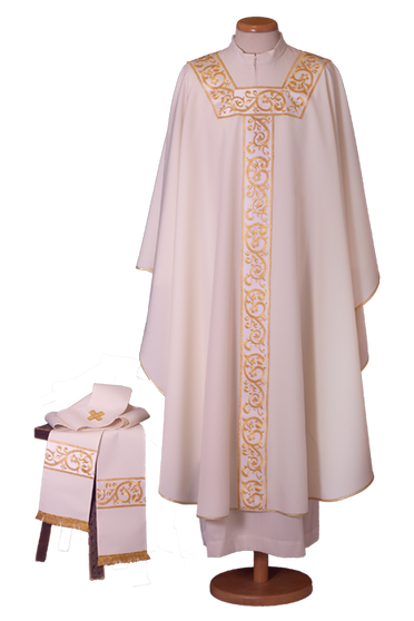 Pure Wool Chasuble with Square Neck – Classic Machine Embroidered Liturgical Vestment for Solemn Celebrations

