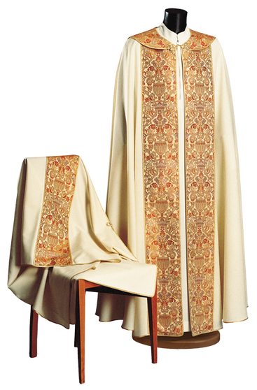 Pure Wool Liturgical Veil with Brocade Insert and Gold Front Hook – Elegant and Refined Church Vestment