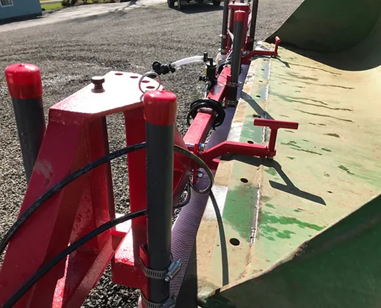 WWFBBKT2 with Weed Wiper Attached