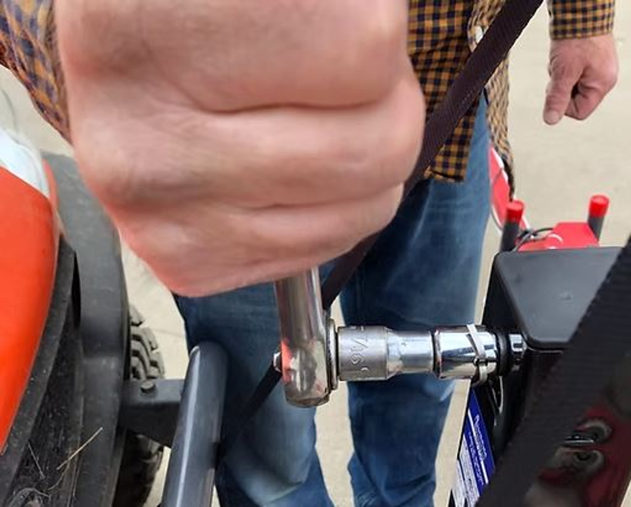 Smucker Hitch Boom Lift Kit | WWHBLK close up