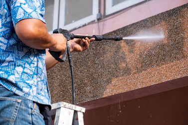 Guide on High Pressure Washing a Building Exterior