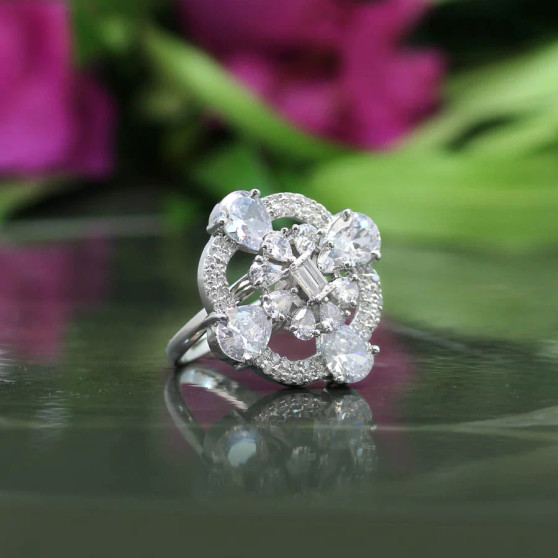 White Color American Diamond Finger Ring