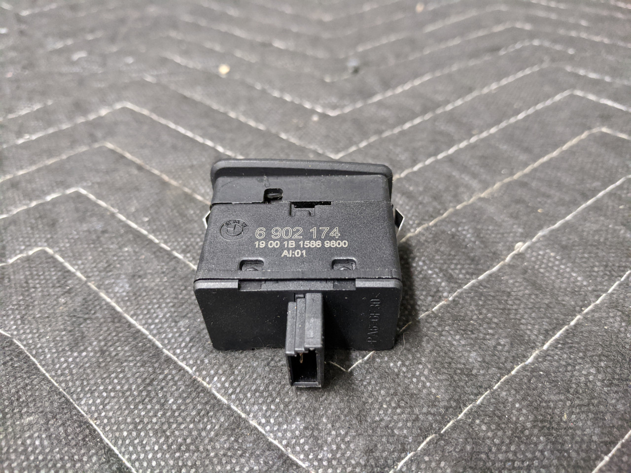 BMW E46 3-Series Power Window Lifter Switch 61316902174