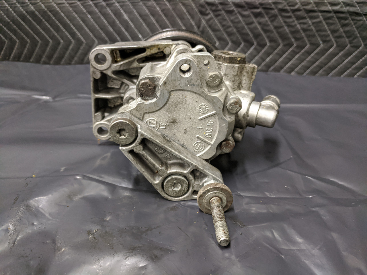 BMW E53 X5 Power Steering Pump ZF 32416756737