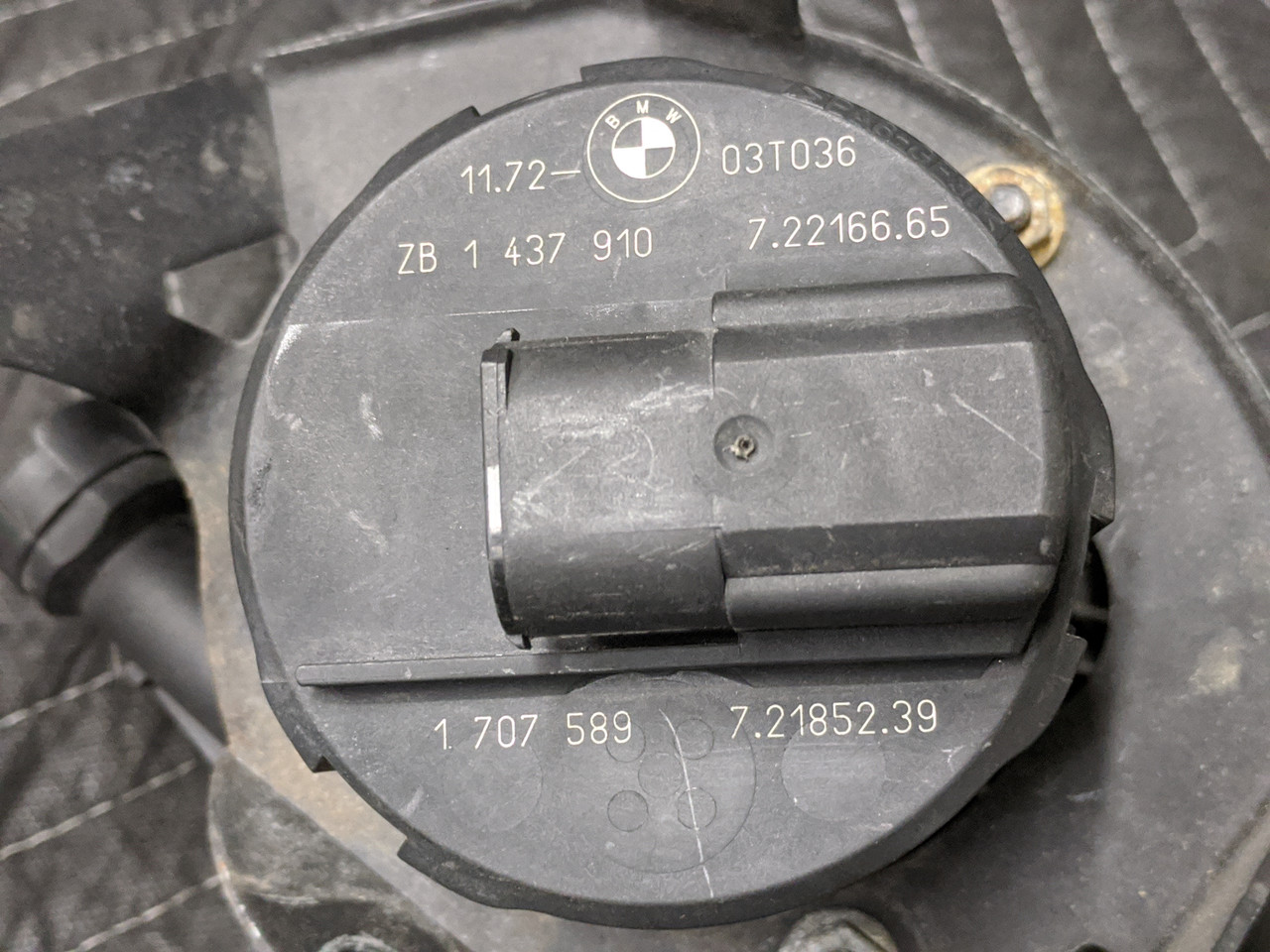 BMW E53 X5 Secondary Air Injection Smog Pump 11721437910