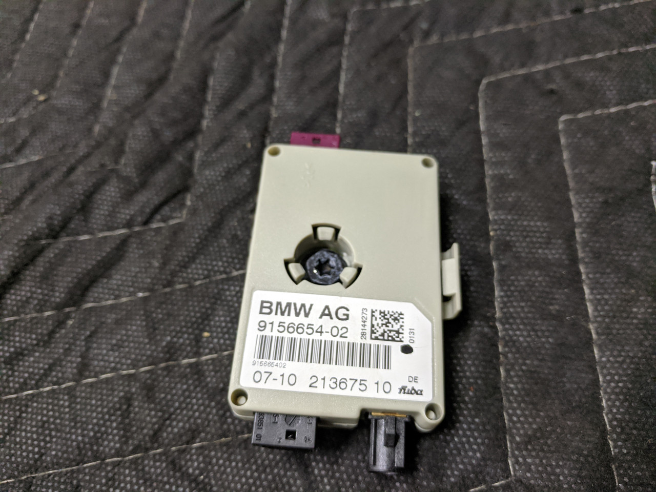 BMW E93 3-Series M3 AM/FM Antenna Amplifier 65209156654