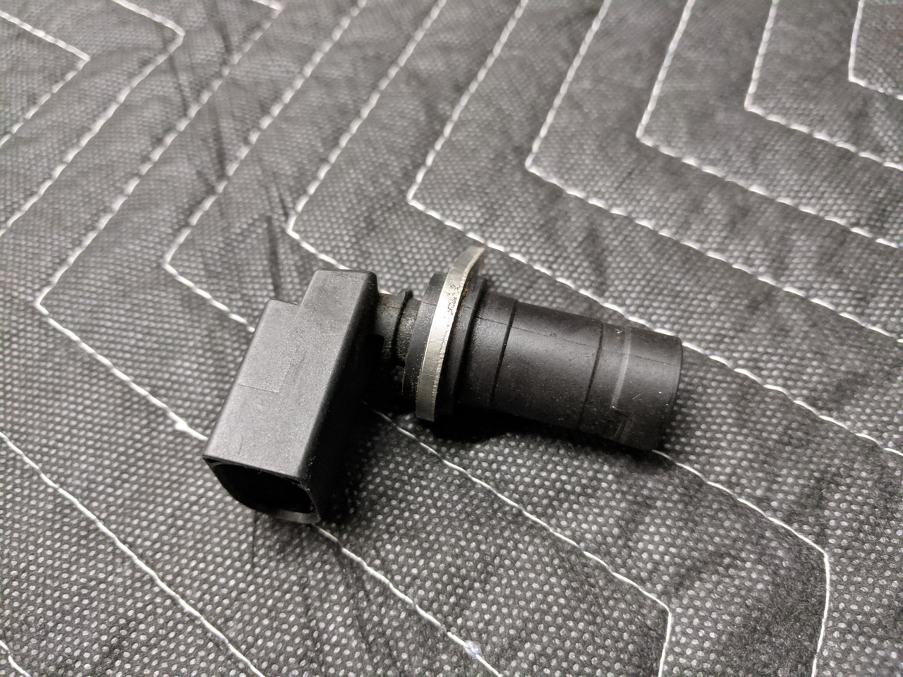 BMW E36 3Series M52 Crankshaft Position Sensor 12141709616