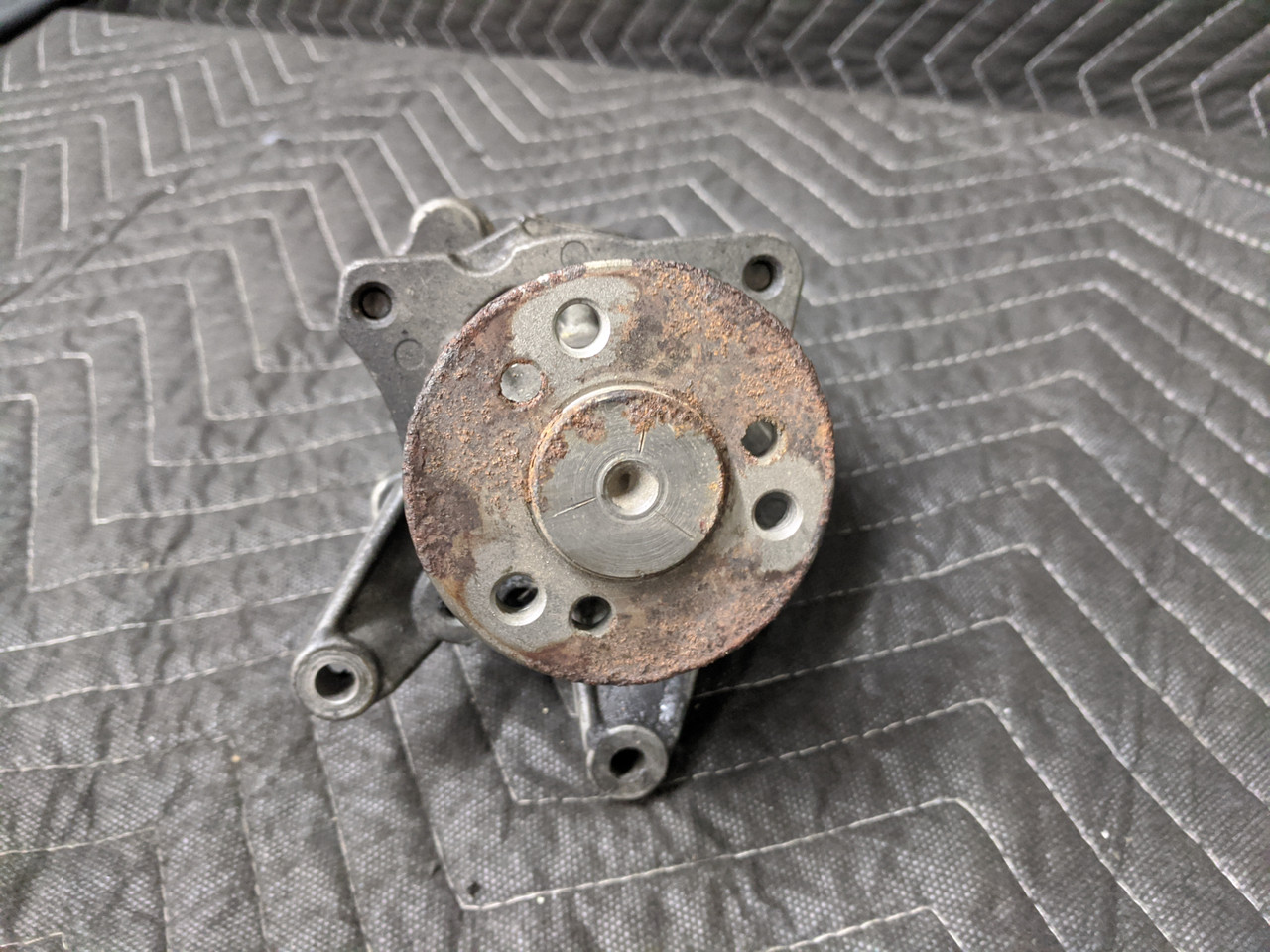 BMW E34/E39 5-Series Power Steering Pump LUK 32411141570