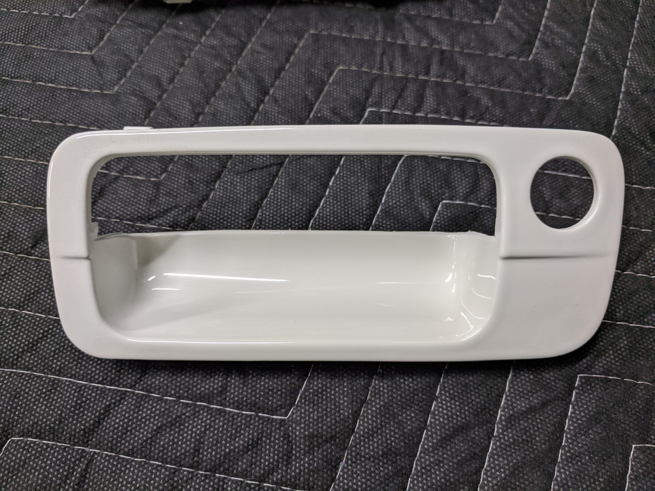 BMW E31 8-Series Alpine White Exterior Door Handle 51218108195