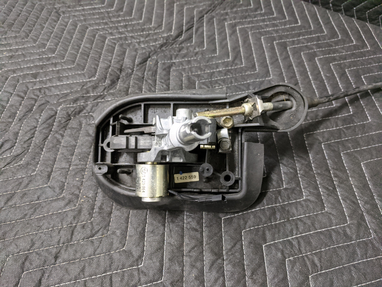 BMW E38/E39 5-Series 7-Series  M62 Shift Interlock Automatic Transmission Gearshift Selector 25161422559