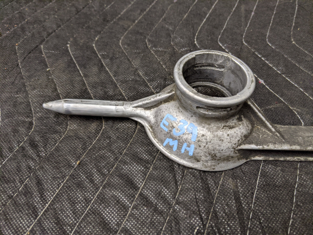 BMW E39 5-Series Manual Transmission Shifting Arm 25111222724