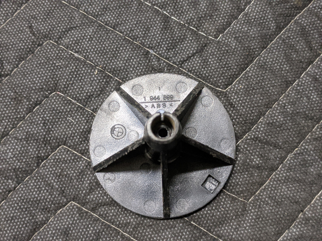 BMW E28/E46 Spare Tire Pad 51471944899
