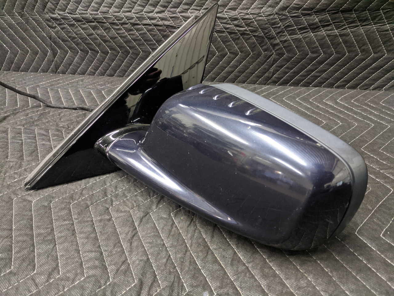 BMW E65/E66 7-Series Outside Mirror Driver Left 51167190209