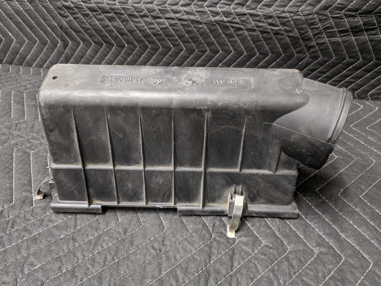 Rira&noa　1110 09-17 Nissan 370Z RH Passenger Tail Light LED Brake Lamp OEM