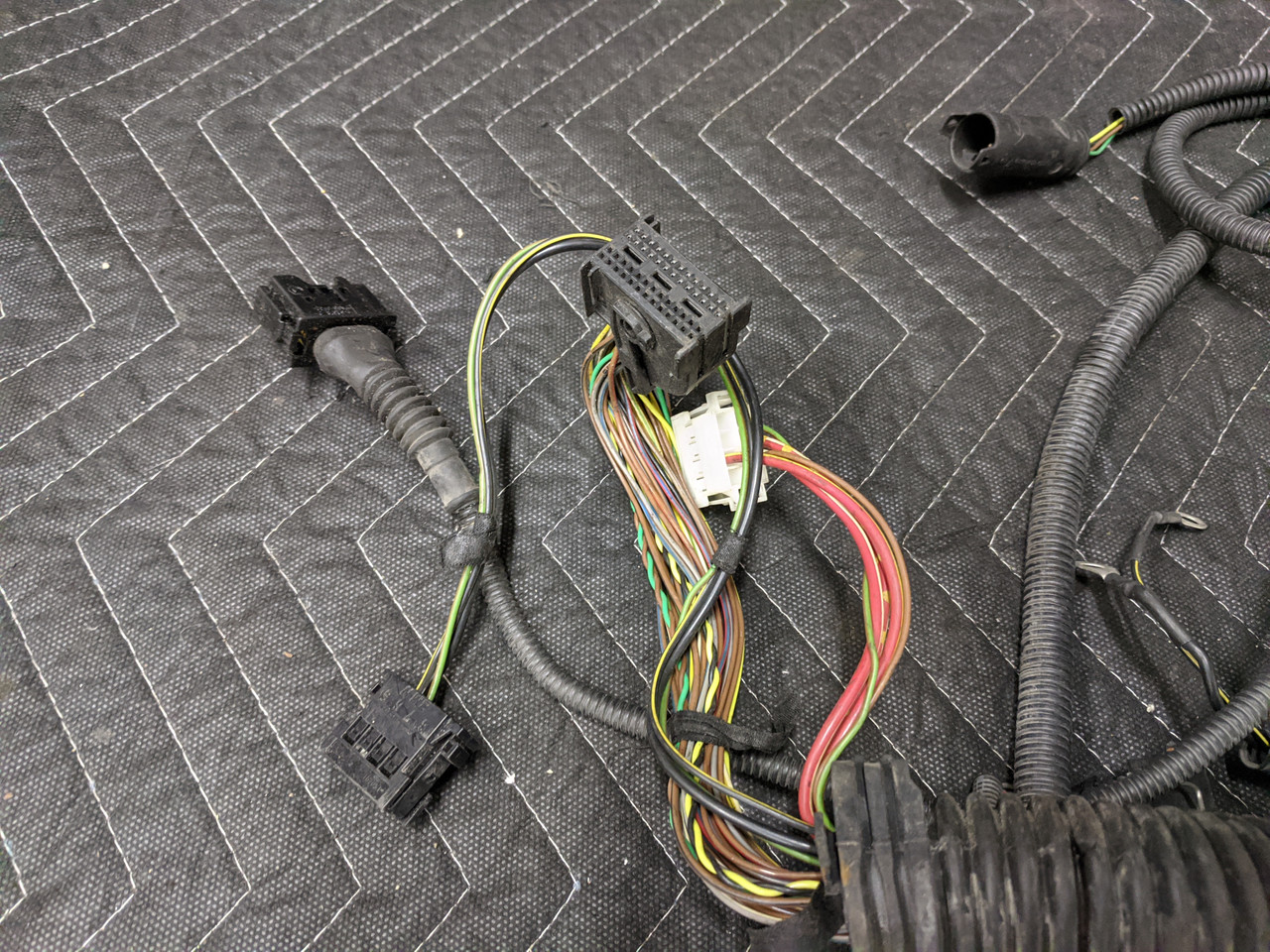 BMW E83 X3 Engine Wiring Harness 12513413847