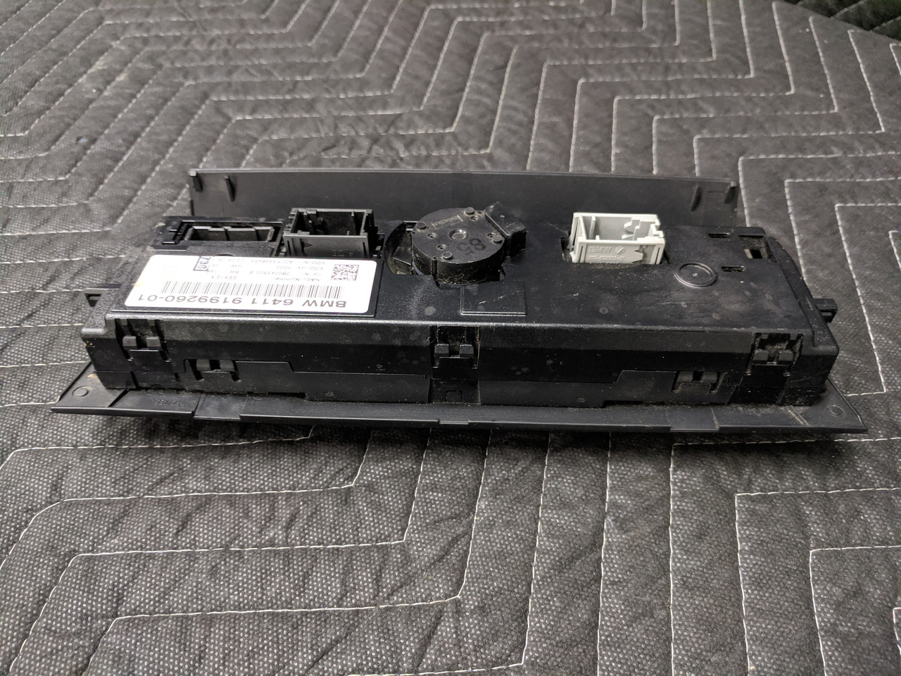 BMW E90/E91/E92/E93 Automatic Air Conditioning Control 64119199260