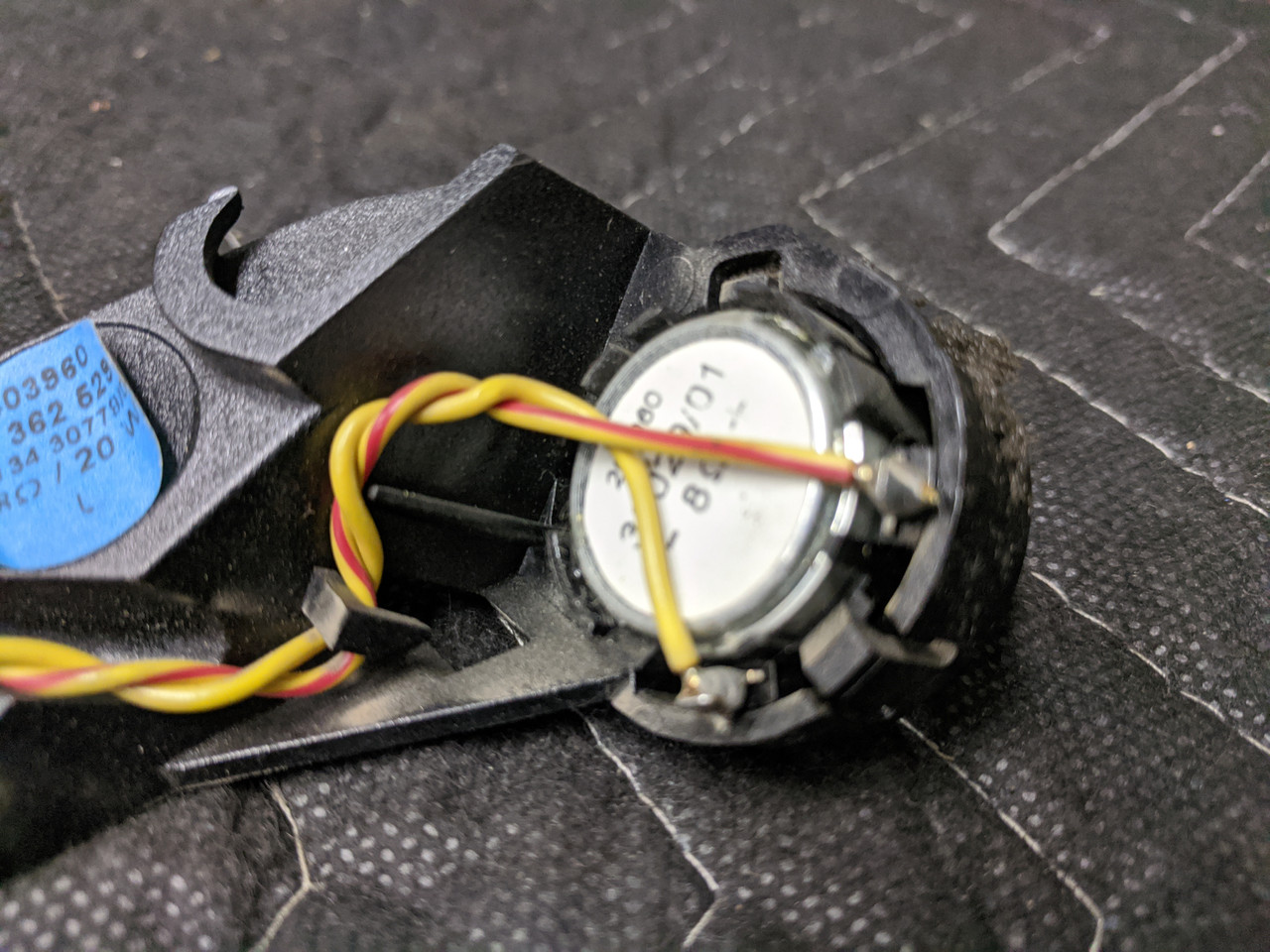 BMW E39 65138362529 | recycleBMWs.com | Used BMW Parts