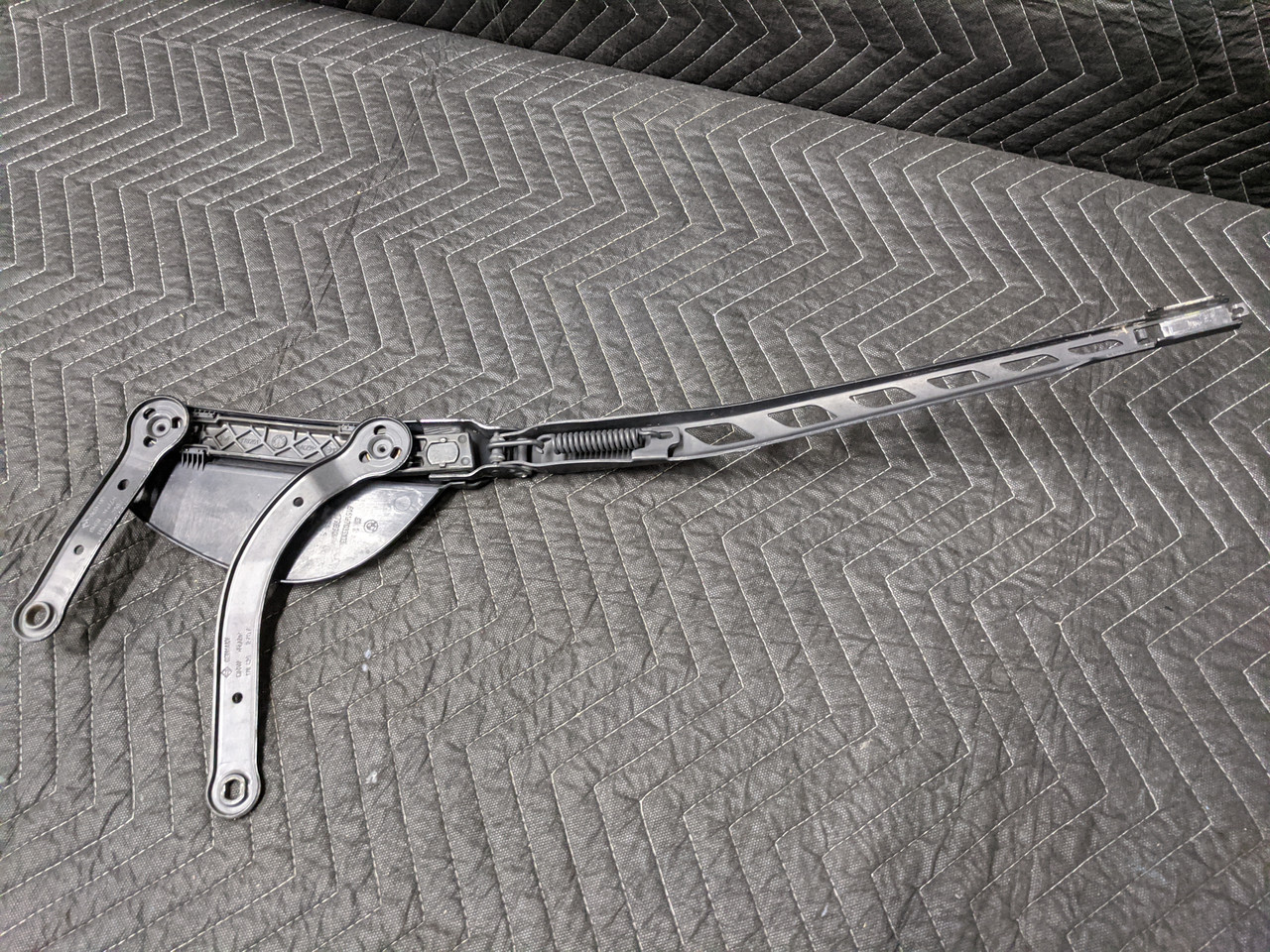 поводок дворника