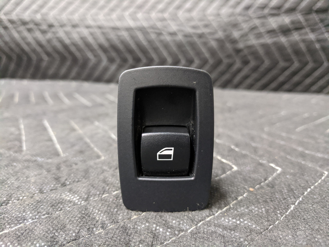 BMW E90/E91/E92/E93 Window Lifter Switch Schwarz 61316945874