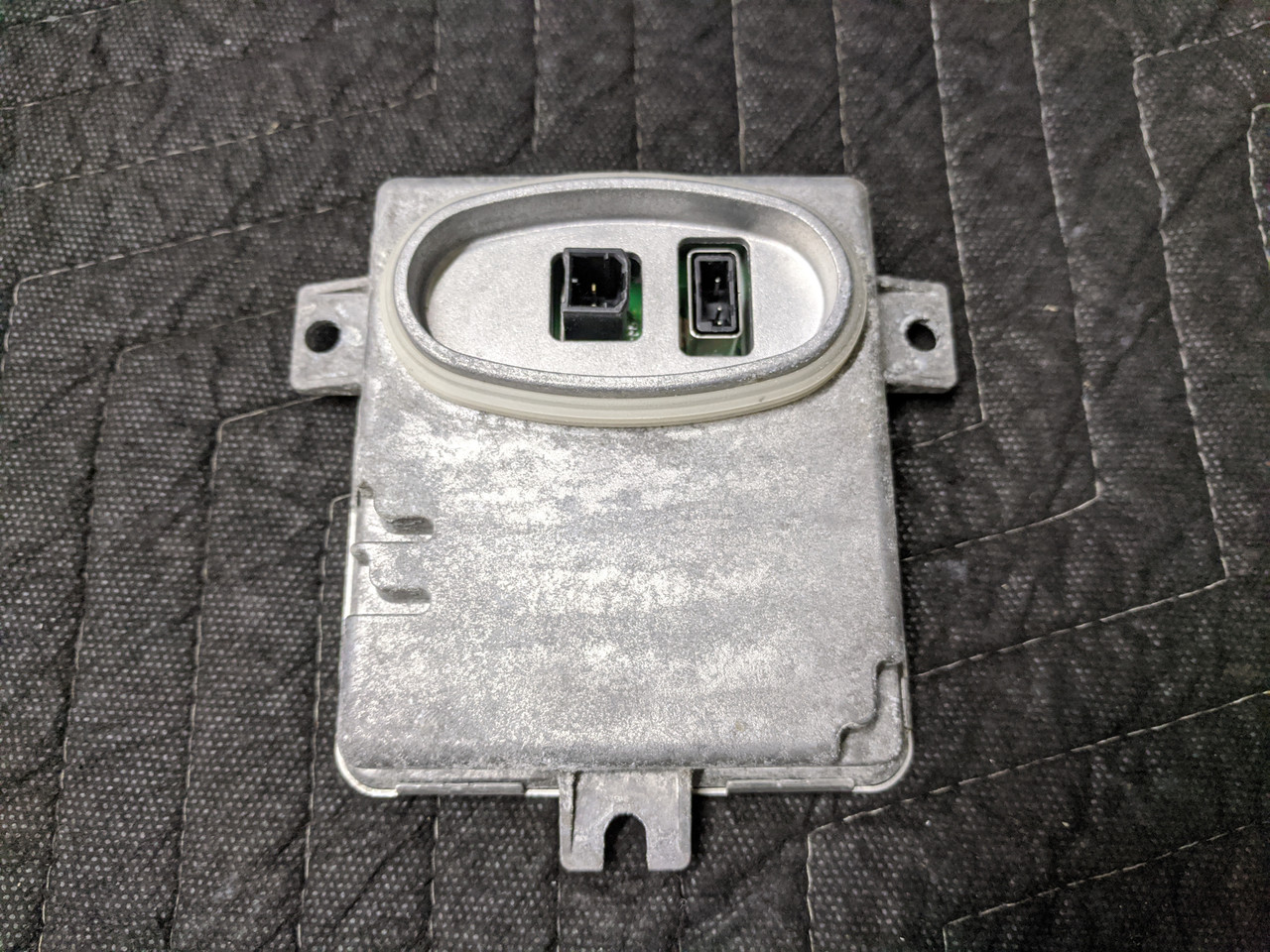 BMW E90/E91 3-Series Xenon Headlight Control Unit 63126948180