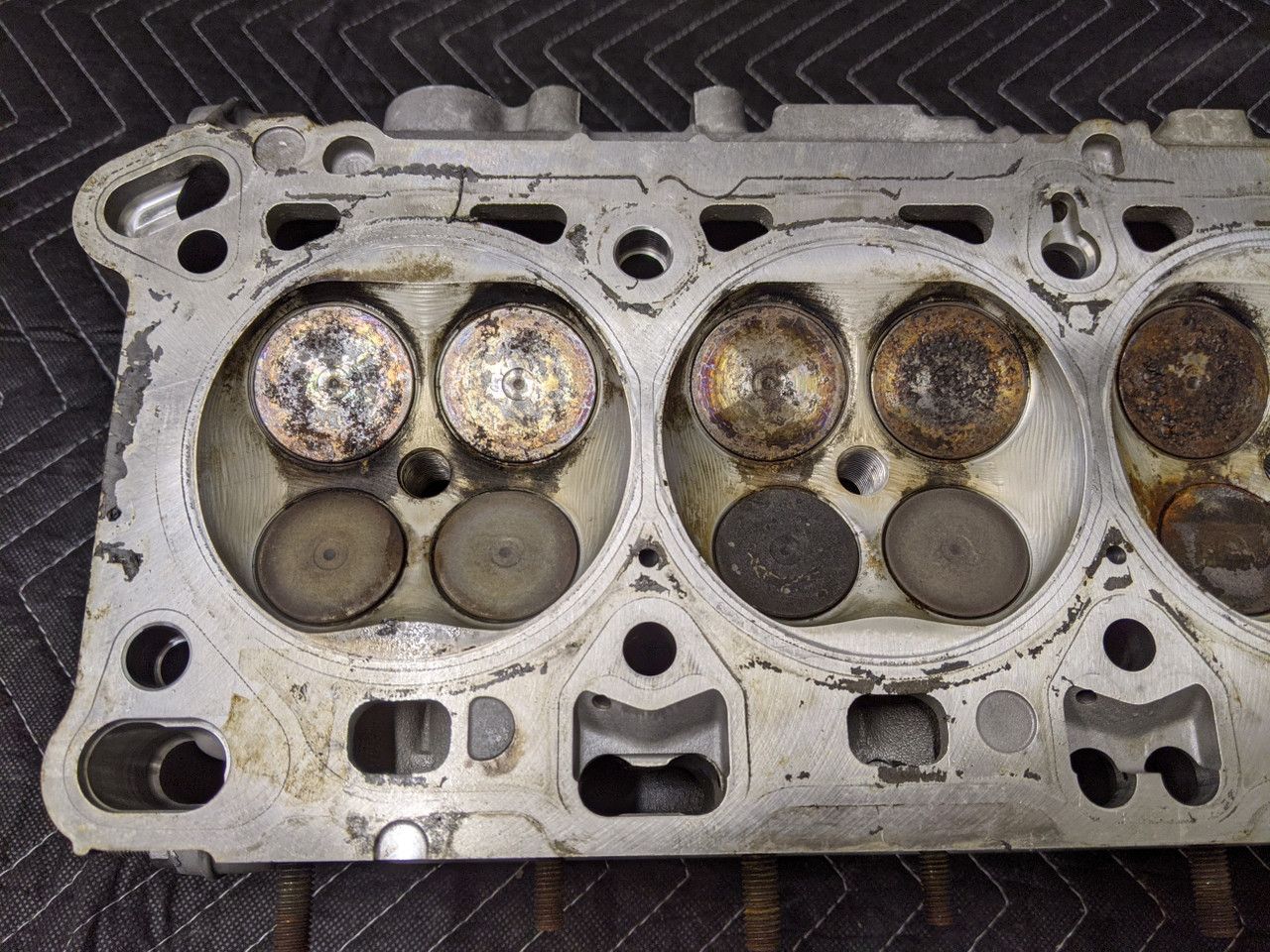 BMW E90/E92/E93 M3 S65 Engine Cylinder Head CYL. 5-8 7838150 11127838147