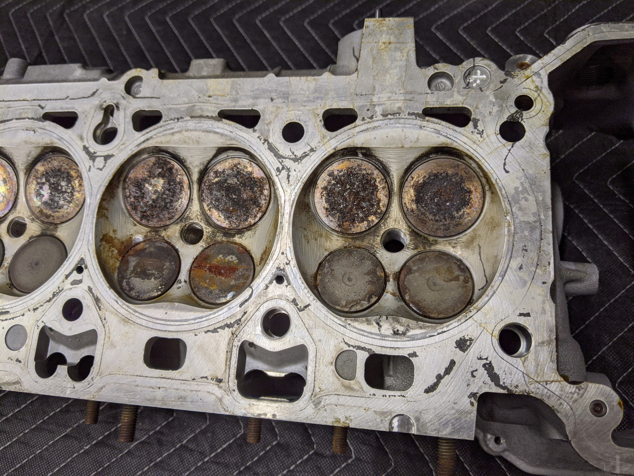 BMW E90/E92/E93 M3 S65 Engine Cylinder Head CYL. 5-8 7838150 11127838147